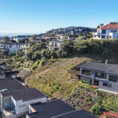 Horizon View Retreat - Nelson Holiday Home