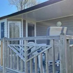 Mobil home confortable avec terrasse pour 4 personnes - API-1-52-583