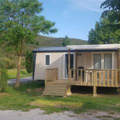 Mobil home 6 pers, terrasse en Ardèche - API-1-52-777