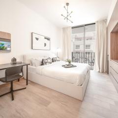 Sylish Studio in Hamilton House