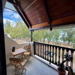 Caz la plaz - Beach front apartment - 2BR