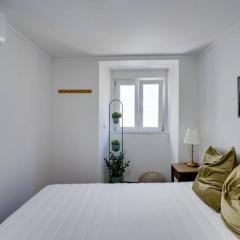 Chiado Charm Central Lisbon Retreat Apartment