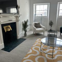 Cosy Apartment with beach view 2