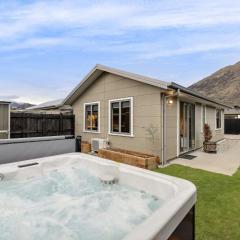 Shotover Country Serenity Spa Mountain Views