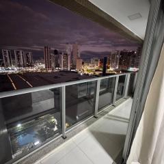 Apto DF Plaza, Garagem, Sacada ampla e Confortável