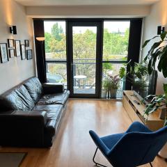 Sheffield City Centre Apartment & Balcony