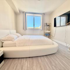 Aventura Relaxing Stay Near Beach Shared Living with Host