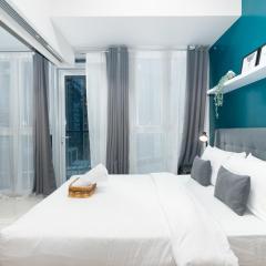 Parksuites Stylish 1Br Balcony near Uptown Mall