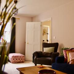 Templar Mews, town centre 2 bedroom, 2 bathroom house