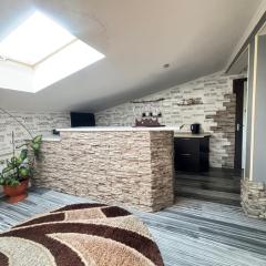 Stone City Apartment in Park Zone