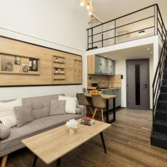 Modern Urban Loft Next To City Center - By Nuvia Domus