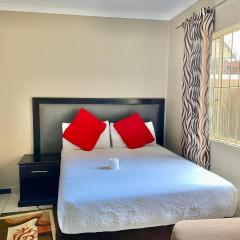 Miraton Eastgate Suites