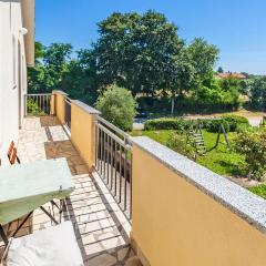 1 Bedroom Awesome Apartment In Marcana