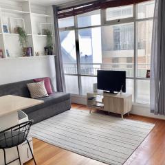 Stylish BONDI BEACH unit - 250m to the sand