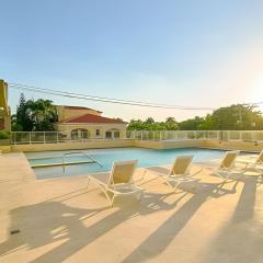 Caribbean Ocean Breeze Beach Condo!