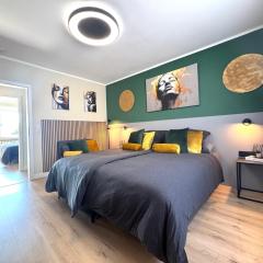 NAMASTÉ Homes - Ferienwohnung mit Balkon - Garage