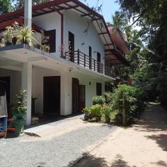 Piumi House