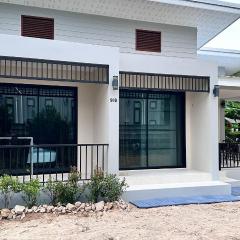 Cha-emHouse1 Baantai