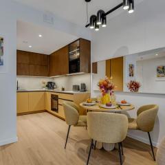 Premium Apartment with Sea View & Free Parking