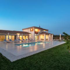 Villa Juki by Briskva