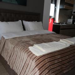 Mamaia-Summerland Beachfront Apartment