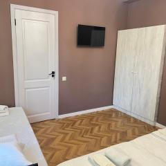 Hotel Maisis Ezo