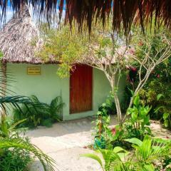 Las Palmas - Basic Cabin Near Lagoon