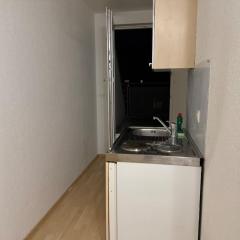 Spacious City Apartment for 2 I Free Parking