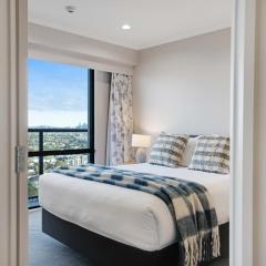 Amazing Ocean Views 1BR w Rooftop Pool Gym Tennis