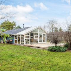 6 person holiday home in Ulfborg-By Traum