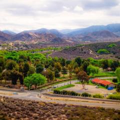 Soledad Canyon Cabin 18