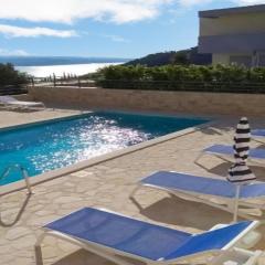Charming apartment in Makarska with pool