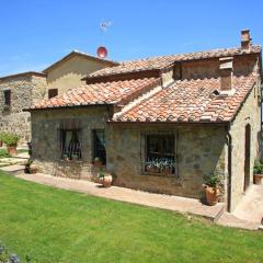 Apartment in Cetona with pool