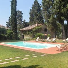 Cosy holiday home in Tuscany with shared swimming pool