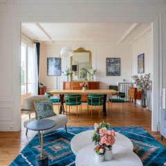 From Paris with a View