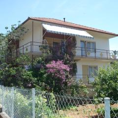 Coastal Comfort in Vinišće
