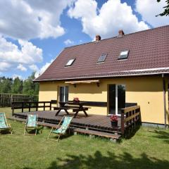 Cottage in a quiet location by the lake Mausz, Parchowo in Kashubia