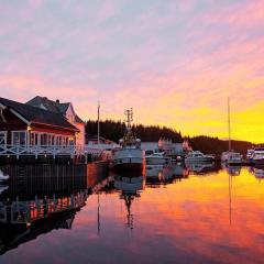 6 person holiday home in Austrheim