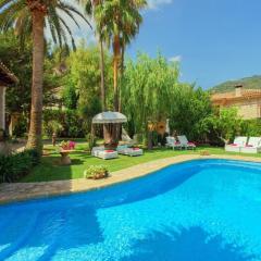 Rustic House in Mancor with Pool