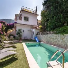 Elegant Seaside Villa in Èze