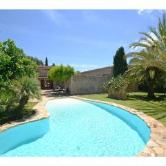 Villa in Búger with Pool and Scenic Views