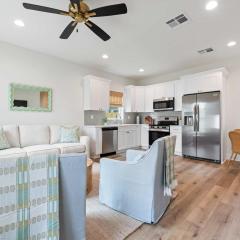 New Champion Cottage - 2BR Retreat Near Sportsplex