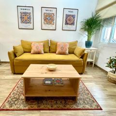 Charming and Ample Studio, 3 mins from Calle Larios, in the heart of Málaga Centre