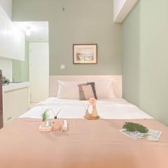 Cozy Stay Studio at 3rd Floor Springlake Summarecon Bekasi Apartment By Travelio