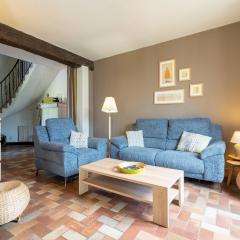 Lovely country house with private pool