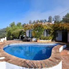 Sun-Soaked Villa with Blue Waters