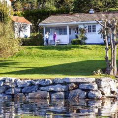 Family Oasis with Lake View-By Traum