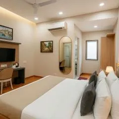 OPUS By Hotel Shiv - Green Park