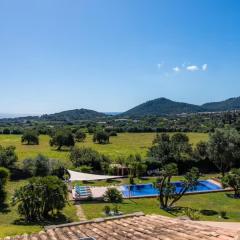 Villa Can Nofre, con un magnífico jardín y espectacular piscina