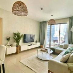 Perfect -1BR Burj Khalifa View next to Dubai Opera